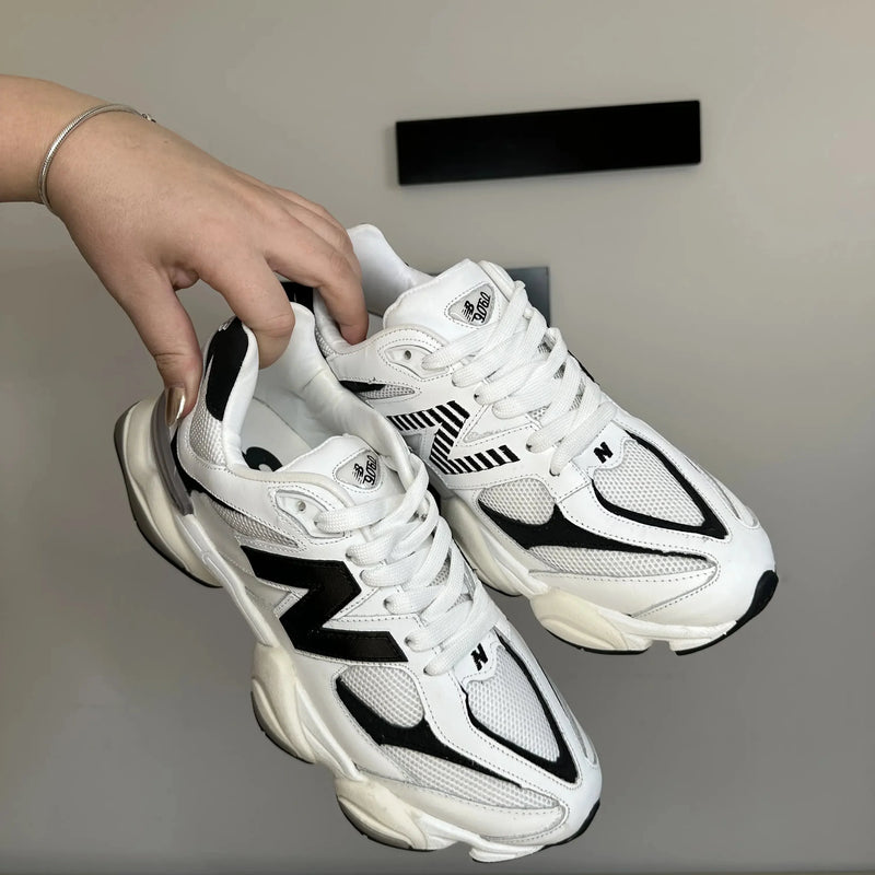 Tênis New Balance 9060 Unissex Branco com Preto