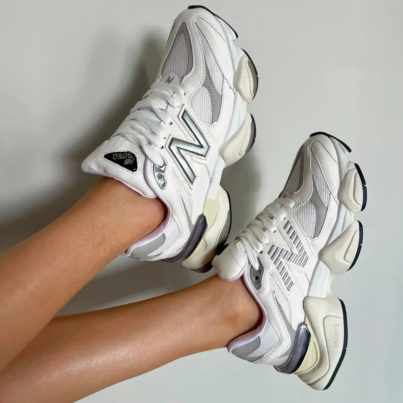 Tênis New Balance 9060 Unissex Branco com Cinza