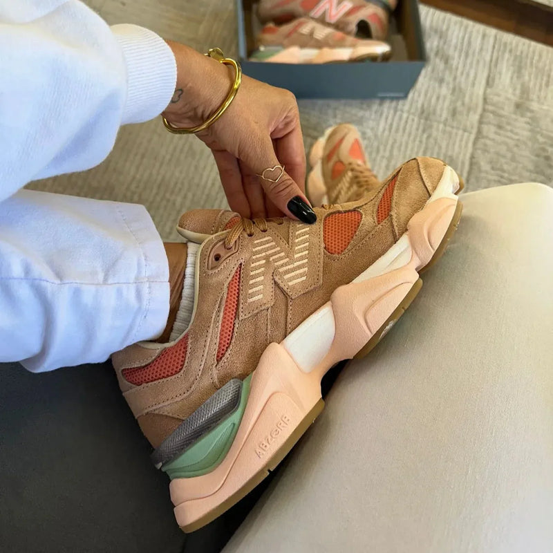 Tênis New Balance 9060 Feminino Marrom