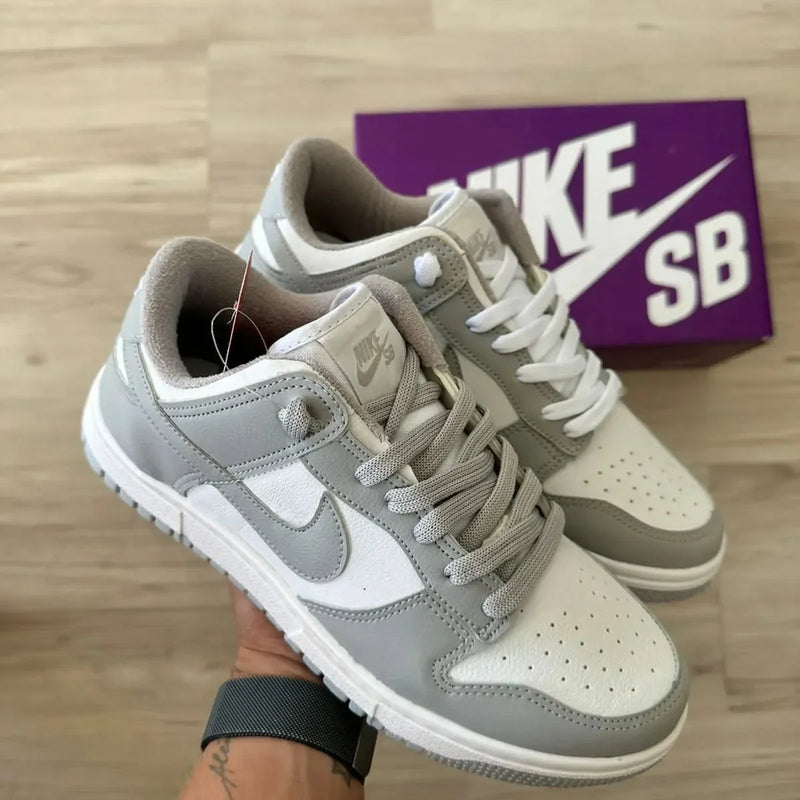 Tênis Nike Dunk Low Cinza