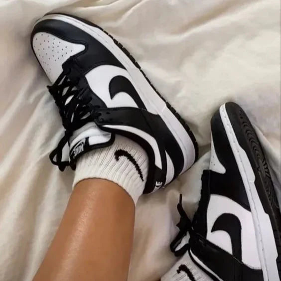 Tênis Nike Dunk Low Panda